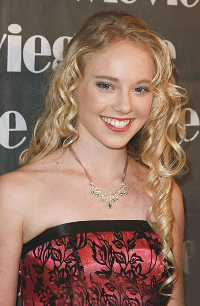 This prom hairstyle is. Photo of Easy Hairstyles To Do At Home For Prom This prom hairstyle is. Photo of Easy Hairstyles To Do At Home For Prom