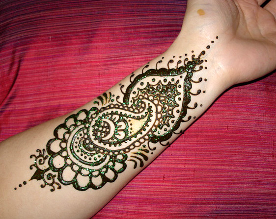 mehndi designs for hands. Glitter Mehndi Designs