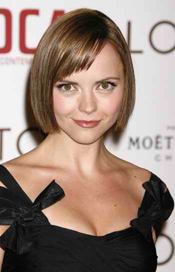 short hairstyles for round faces. girlfriend short hairstyles