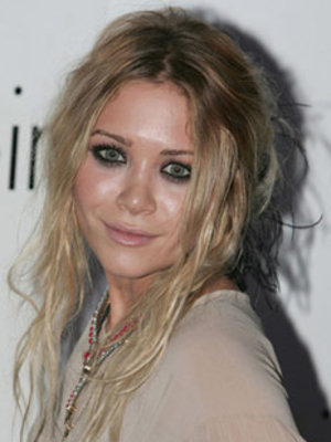 mary kate olsen hairstyles. Mary Kate Olsen Long Curly