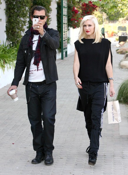 gwen stefani haircut. Gwen wore a straightened,