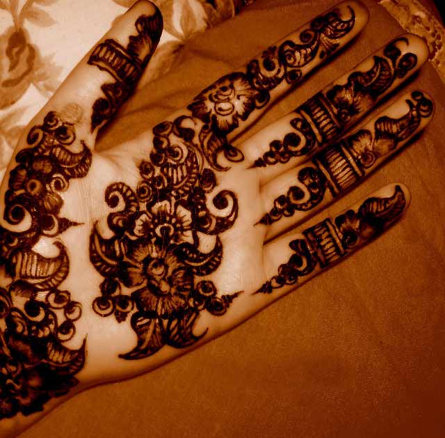 bridal mehndi designs for hands. Latest Bridal Mehndi Designs