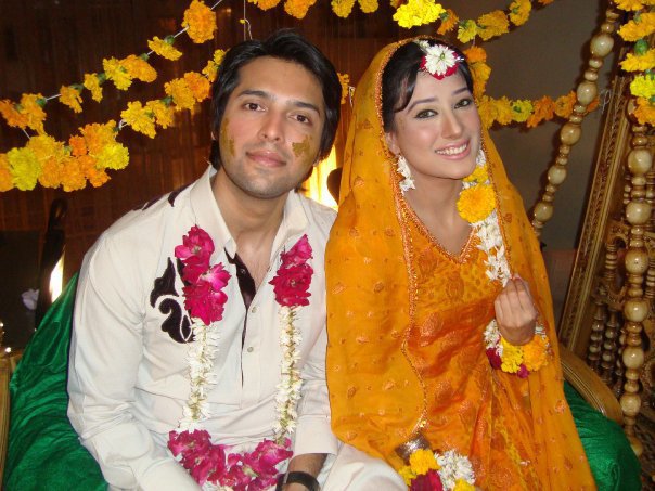 mehwish hayat mother