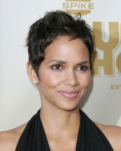 Halle Berry Short Crop Hairstyle