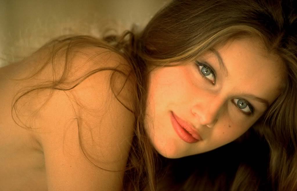 laetitia casta makeup. Laetitia Casta Hollywood Top