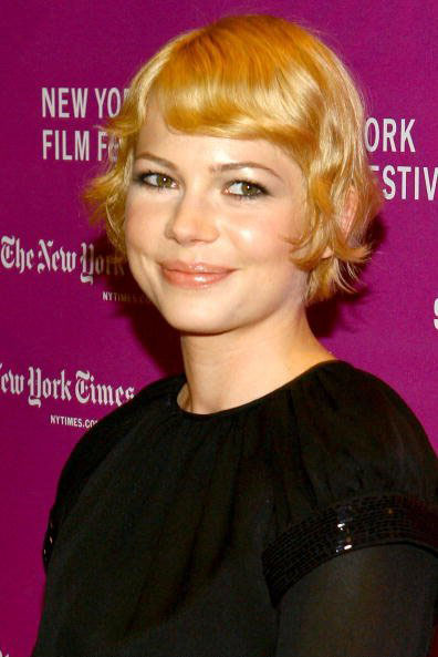 michelle williams short hair images. michelle williams hair short. Michelle Williams Short Crop