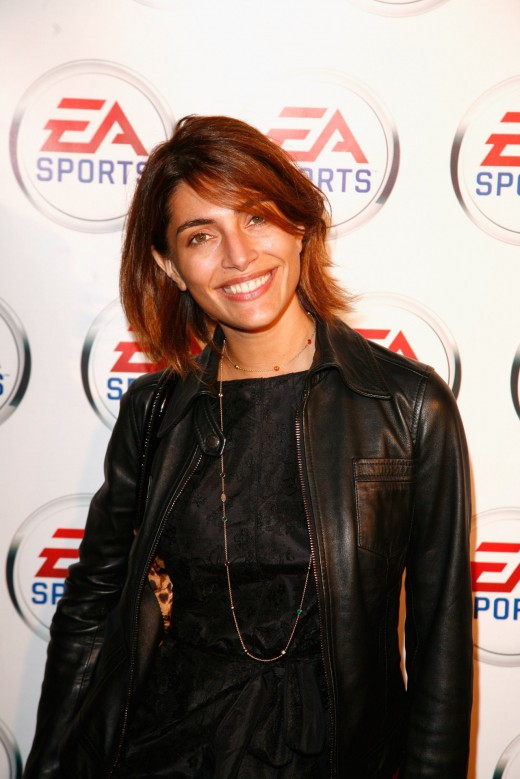 Caterina Murino in Black Dress Caterina Murino in Black Dress