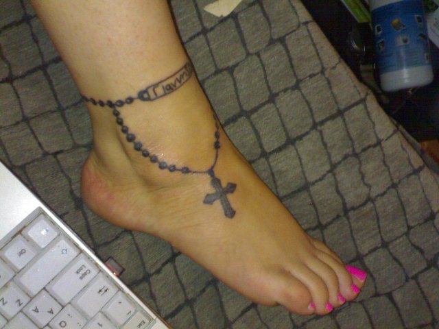 rosary tattos on foot. You are here: Home » Hot Girls Rosary Tattoo Design on Foot for 2011