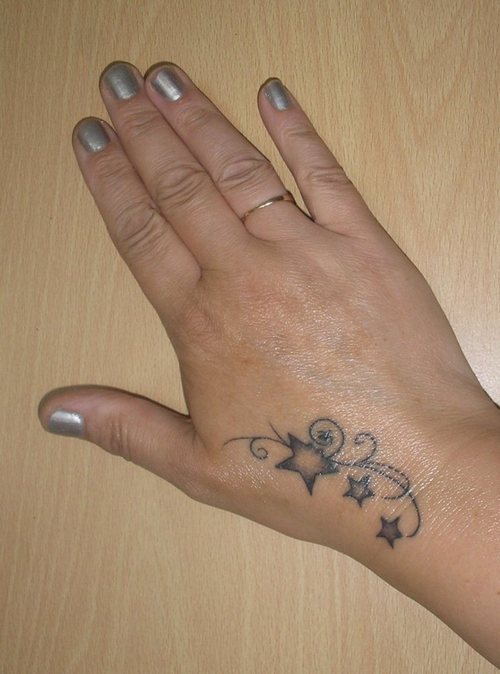 tattoo chest_13. female tattoo ideas