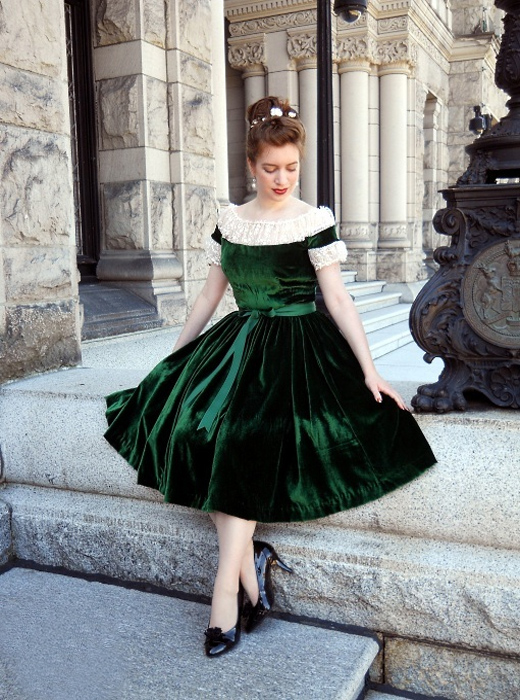 15 Outstanding Green Christmas Dresses ...