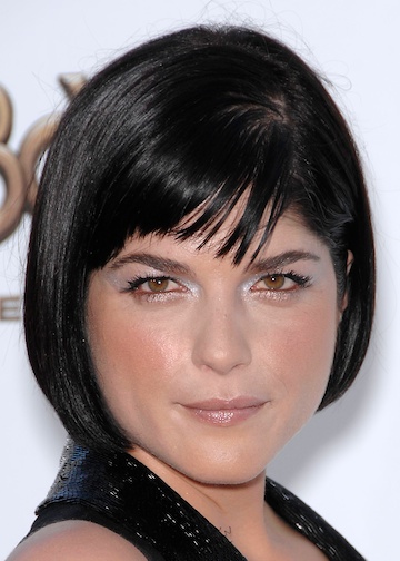 Selma Blair Stylish Short Hairstyle - YusraBlog.com