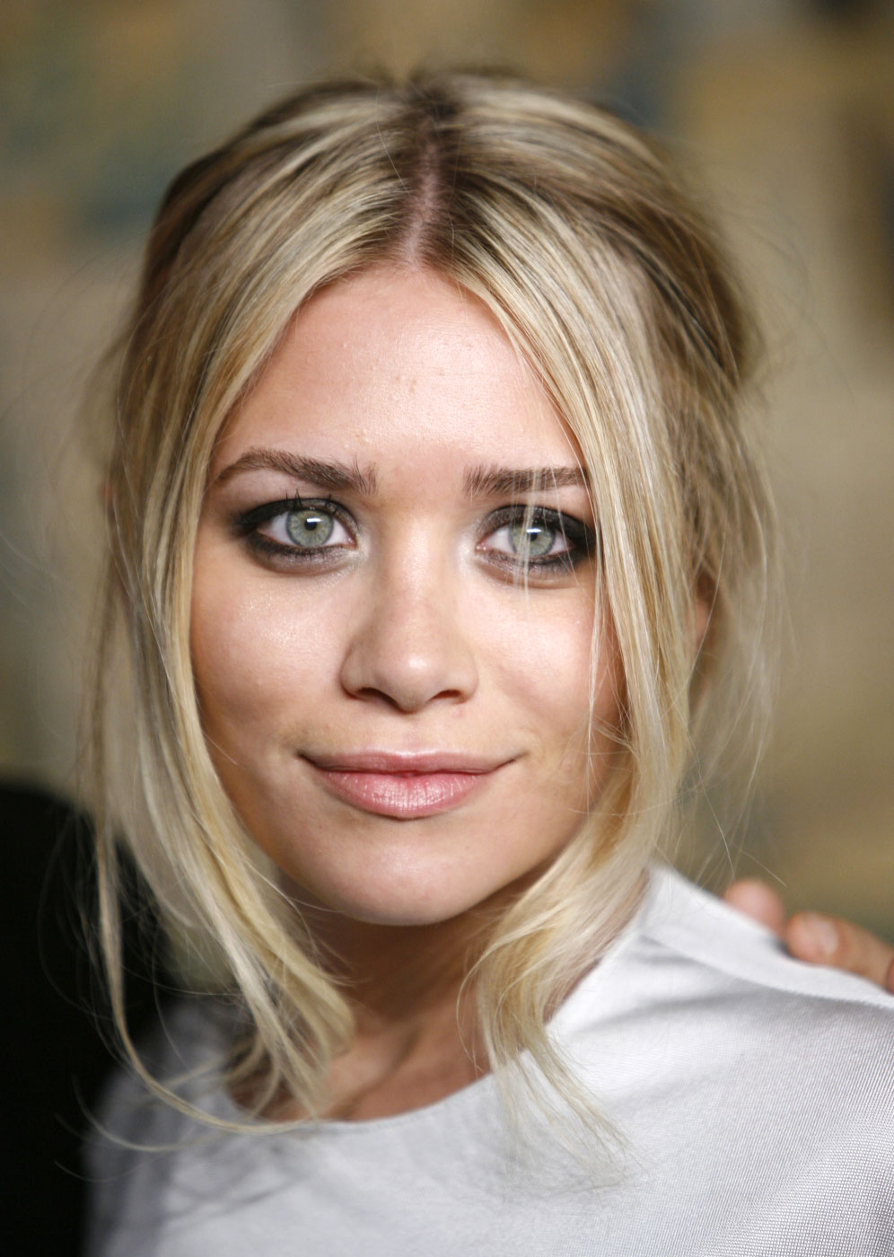 Ashley Olsen Beautiful Hairstyles Pictures - YusraBlog.com