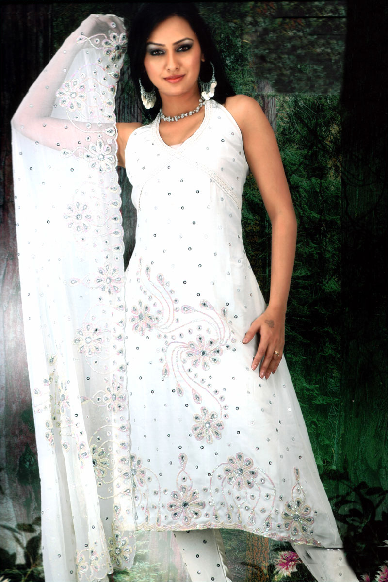 White Salwar Suits Designs: Latest Charming Dresses 