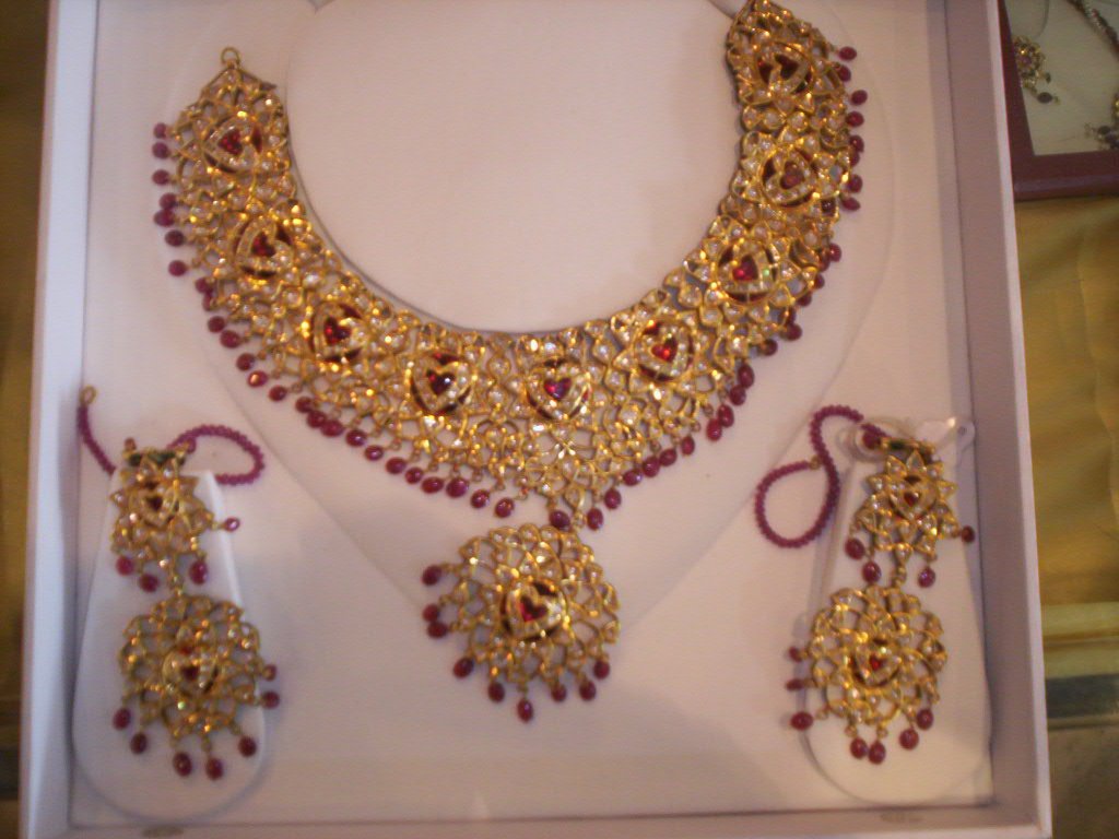 Gold Kundan Diamond Polki Jewellery Set - YusraBlog.com