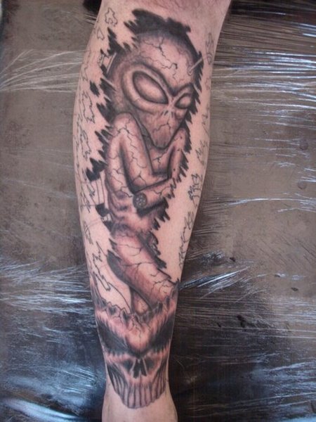 Best Alien Tattoo Designs For You