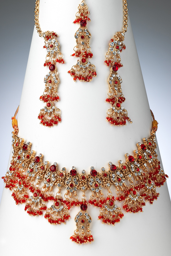 Pakistani Bridal Jewellery Designs For 2011 - YusraBlog.com