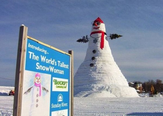 Seeable Photo of Tallest Snowman
