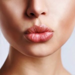 The Helpful Tips for Using Lip Stain for Perfect Lips