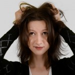 8 Possible Reasons for Hair Loss in Women