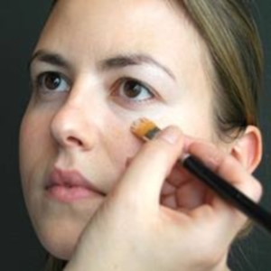 How To Cover Up A Pimple With Makeup