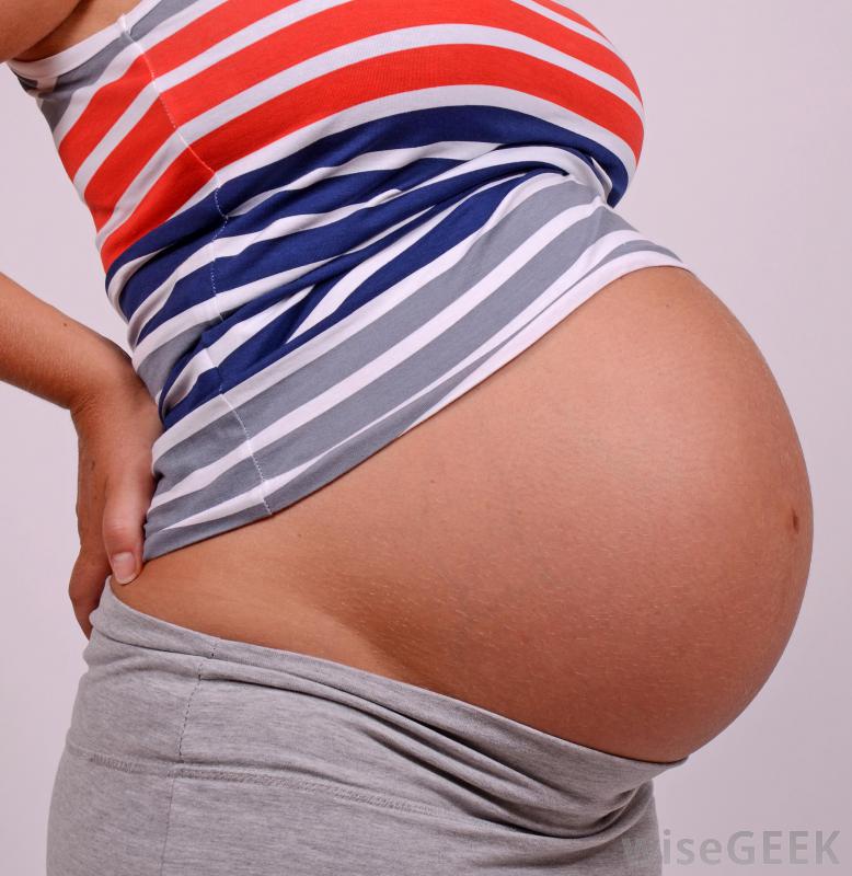 10 Natural Ways To Reduce Swelling in Pregnancy